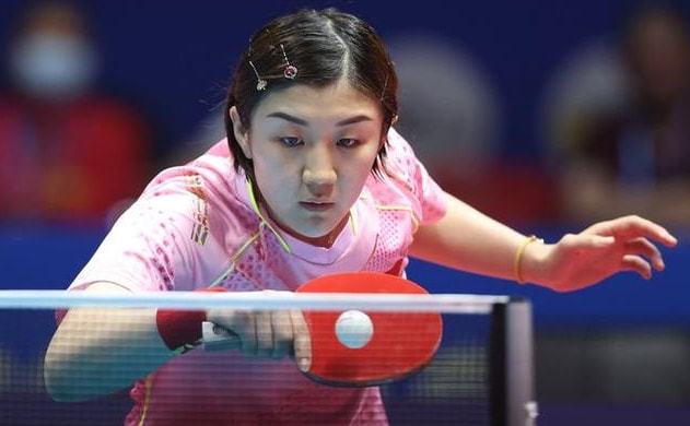 中穿插足球 中穿插足球