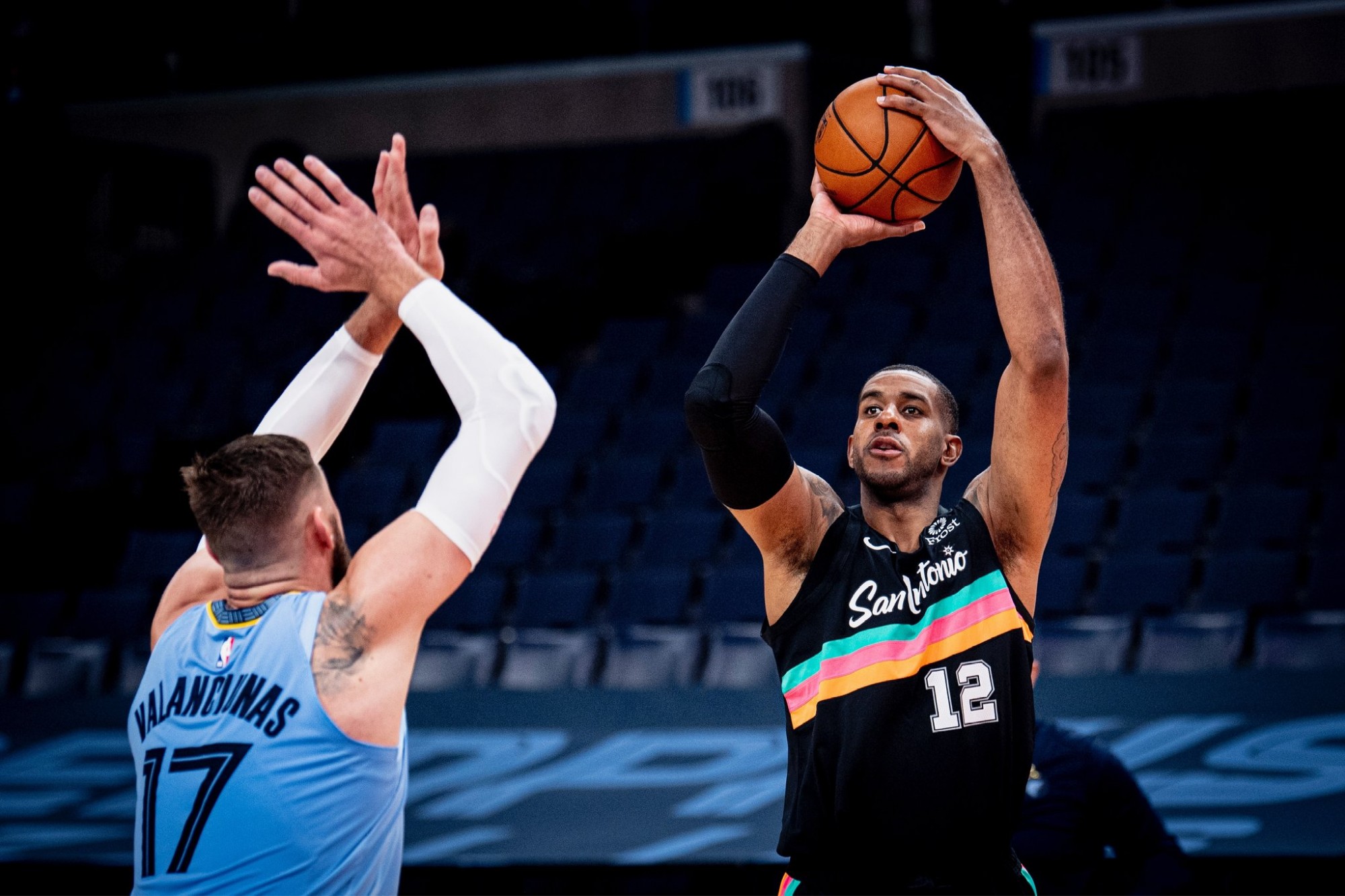 但他依旧是 但他依旧是