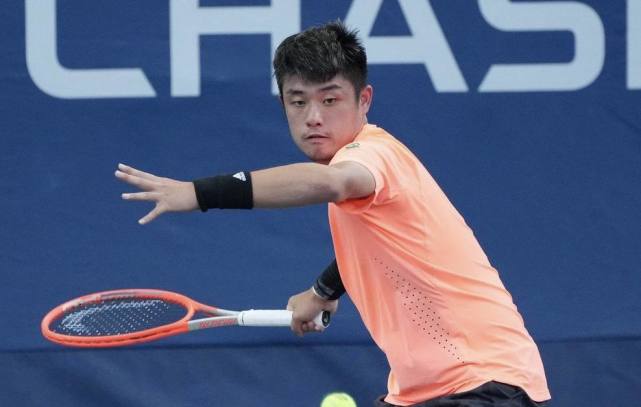 场上的一大 场上的一大